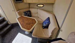SUNSEEKER MARTINIQUE 36 - LEGEND - 6 Berth Sports Boat