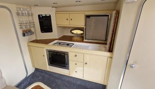 SUNSEEKER MARTINIQUE 36 - LEGEND - 6 Berth Sports Boat