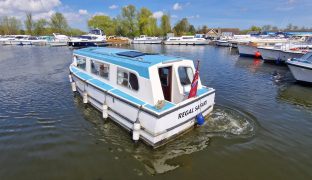 Hampton MK3 - Regal Safari - 4 Berth Inland cruiser 