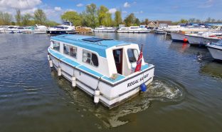 Hampton MK3 - Regal Safari - 4 Berth Inland cruiser 