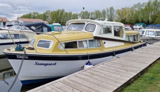 Broom Skipper - Sunquest - 4 Berth Inland cruiser 
