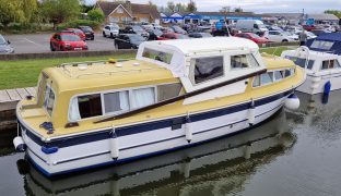 Broom Skipper - Sunquest - 4 Berth Inland cruiser 
