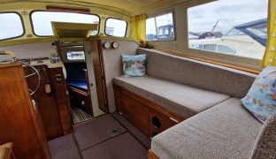 Broom Skipper - Sunquest - 4 Berth Inland cruiser 