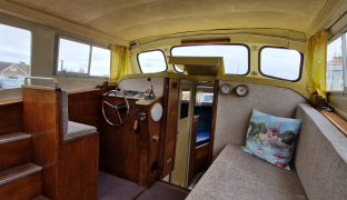 Broom Skipper - Sunquest - 4 Berth Inland cruiser 