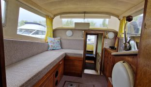 Broom Skipper - Sunquest - 4 Berth Inland cruiser 