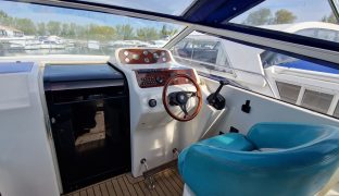 Capriole 850 - Georgia Rose - 4 Berth Sport-style river cruiser