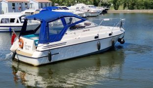 Capriole 850 - Georgia Rose - 4 Berth Sport-style river cruiser