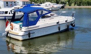 Capriole 850 - Georgia Rose - 4 Berth Sport-style river cruiser