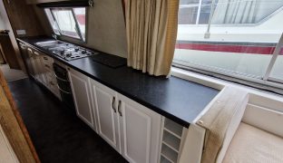 Alphacraft 35 - ODYSSEY - 5 Berth Inland cruiser