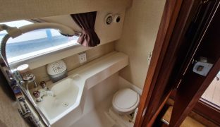 Fairline Mirage 29 - EVELEIGH - 8 Berth Inland cruiser with offshore capabilities 