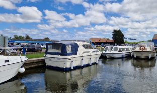 Princess DS30 - Cornish Venture - 6 Berth Inland cruiser