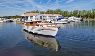 Harvey Eastwood Santa Caterina - BONNIE - 6 Berth Centre cockpit classic wooden river cruiser