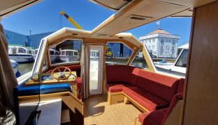 Alphacraft 31 - Evening Light 4 - 4 Berth Broads cruiser 