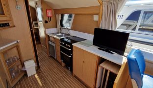 Alphacraft 31 - Evening Light 4 - 4 Berth Broads cruiser 