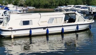 Alphacraft 35 - ODYSSEY - 5 Berth Inland cruiser