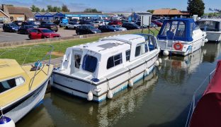 Hampton Safari MK2 - LILYPAD - 4 Berth Inland cruiser 