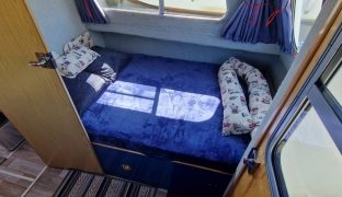 Hampton Safari MK2 - LILYPAD - 4 Berth Inland cruiser 