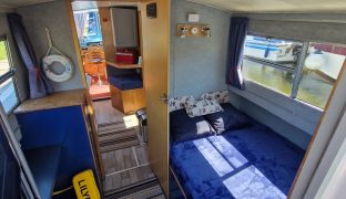 Hampton Safari MK2 - LILYPAD - 4 Berth Inland cruiser 