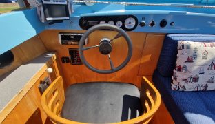 Hampton Safari MK2 - LILYPAD - 4 Berth Inland cruiser 