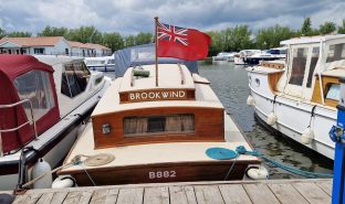 Windboats, Wroxham - BROOKWIND - 7 Berth Inland Wooden River Cruiser 