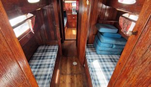 Windboats, Wroxham - BROOKWIND - 7 Berth Inland Wooden River Cruiser 
