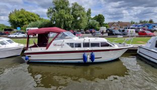 Seamaster Zonda 813 - MEANDER - 4 Berth Inland cruiser