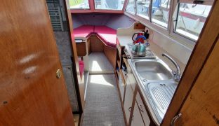 Seamaster Zonda 813 - MEANDER - 4 Berth Inland cruiser