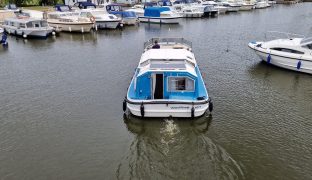Alphacraft 35 CC - Weekend Retreat - 6 Berth Inland Cruiser 