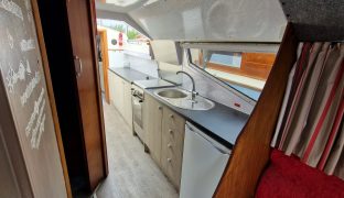 Alphacraft 35 CC - Weekend Retreat - 6 Berth Inland Cruiser 