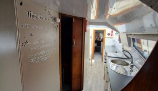 Alphacraft 35 CC - Weekend Retreat - 6 Berth Inland Cruiser 