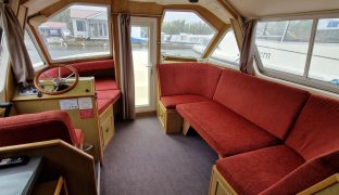 Alphacraft 31 - Evening Light 2 - 4 Berth Inland Broadland cruiser