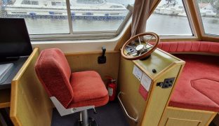 Alphacraft 31 - Evening Light 2 - 4 Berth Inland Broadland cruiser
