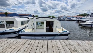 Aquafibre Entrepreneur 44 - Bright Light 4 - 11 Berth Inland river cruiser