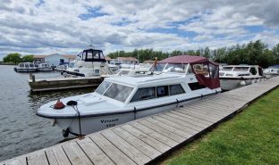 Birchwood 25 - VOYAGER - 4 Berth Inland cruiser 