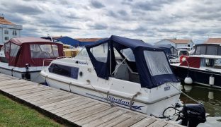 Shetland Saxon - Salubrious - 4 Berth Inland cruiser