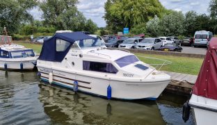 Shetland Saxon - Salubrious - 4 Berth Inland cruiser