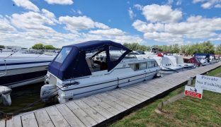 Viking 26 Wide Beam - YOSHI - 5 Berth Inland cruiser 