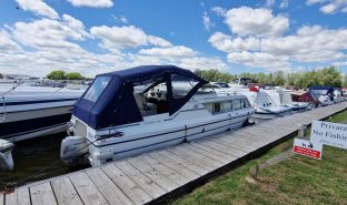 Viking 26 Wide Beam - YOSHI - 5 Berth Inland cruiser 