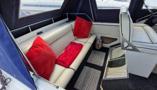 Viking 26 Wide Beam - YOSHI - 5 Berth Inland cruiser 