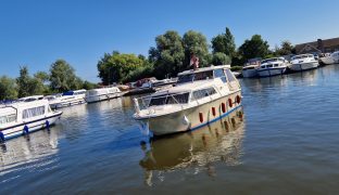 Birchwood 25 - Louise - 6 Berth Inland Cruiser