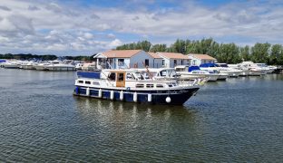 PEDRO - MISTY BLUE - 4 Berth Cruiser