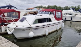 Viking 20 - DOOGIE  - 4 Berth Inland cruiser 