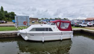 Viking 20 - DOOGIE  - 4 Berth Inland cruiser 