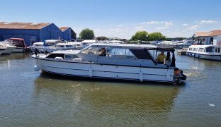 Bounty Buccaneer 34 - Yarn Spinner II - 4 Berth Inland Cruiser