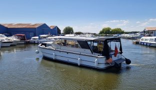 Bounty Buccaneer 34 - Yarn Spinner II - 4 Berth Inland Cruiser