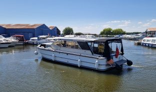 Bounty Buccaneer 34 - Yarn Spinner II - 4 Berth Inland Cruiser
