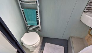 Bounty Buccaneer 34 - Yarn Spinner II - 4 Berth Inland Cruiser