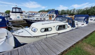 Freeman 22 - New Dawn - 3 Berth Classic cruiser