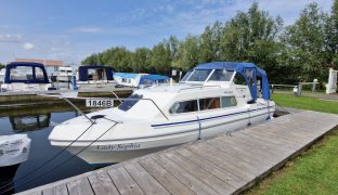 Viking 22 - Lady Sophia - 4 Berth Inland cruiser