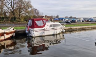 Viking 20 - DOOGIE  - 4 Berth Inland cruiser 